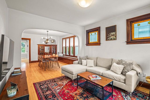 3936 N Frederick AVENUE, Shorewood, WI 53211