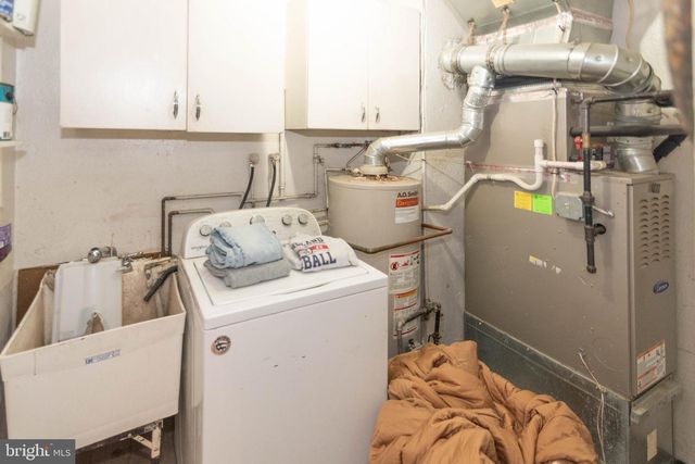 8109 HILLENDALE RD, Baltimore, MD 21234