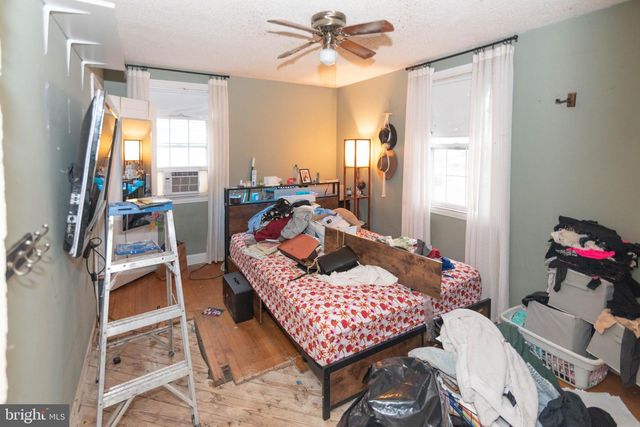 8109 HILLENDALE RD, Baltimore, MD 21234