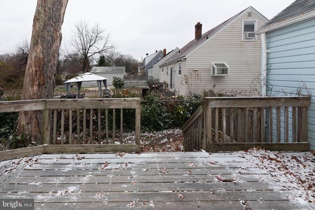 8109 HILLENDALE RD, Baltimore, MD 21234