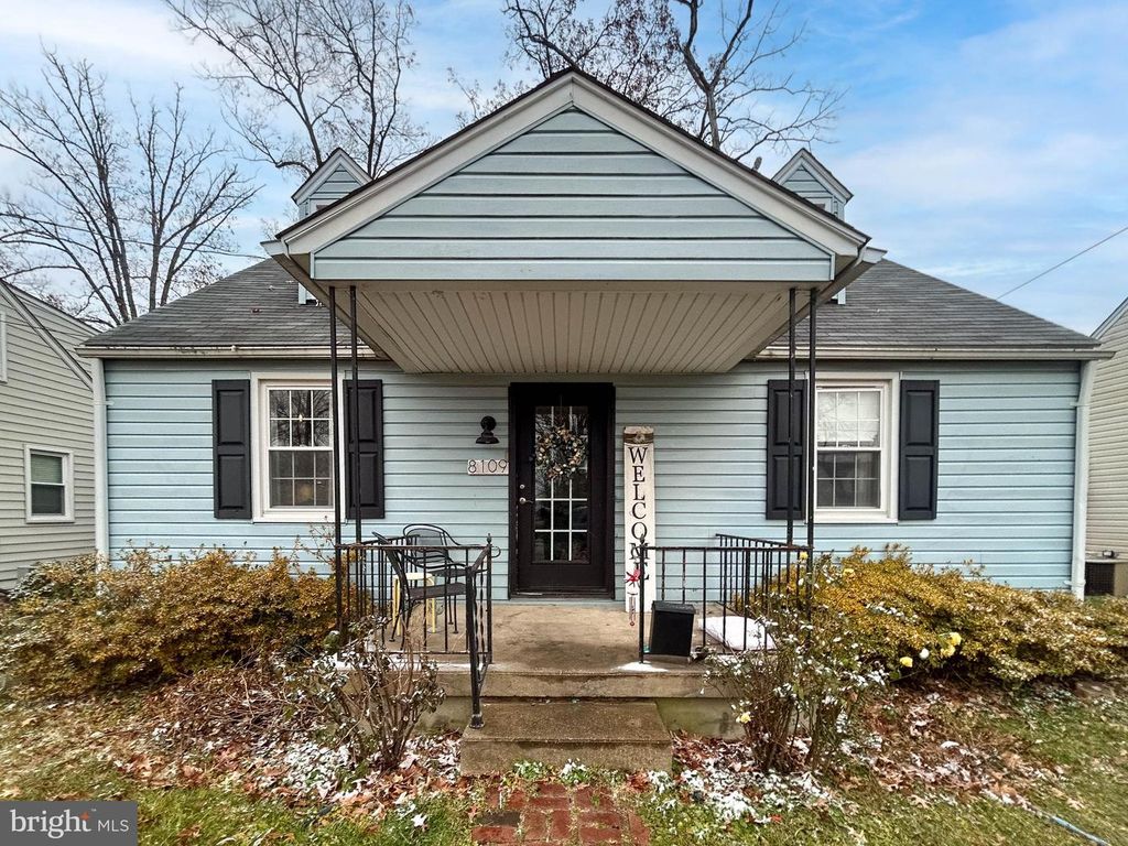 8109 HILLENDALE RD, Baltimore, MD 21234