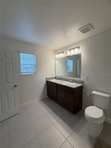 8328 WILDER PINES AVENUE, Lakeland, FL 33809