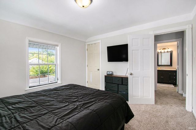 215 Kenyon Avenue, Elkhart, IN 46516