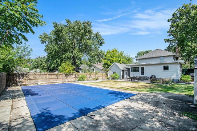 215 Kenyon Avenue, Elkhart, IN 46516