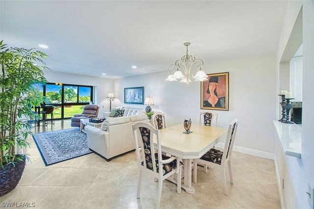 7402 Lake Breeze DR 305, Fort Myers, FL 33907