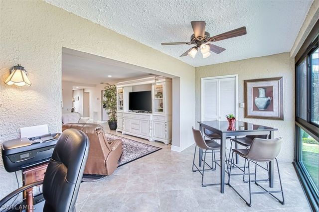 7402 Lake Breeze DR 305, Fort Myers, FL 33907