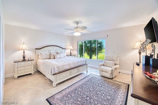 7402 Lake Breeze DR 305, Fort Myers, FL 33907