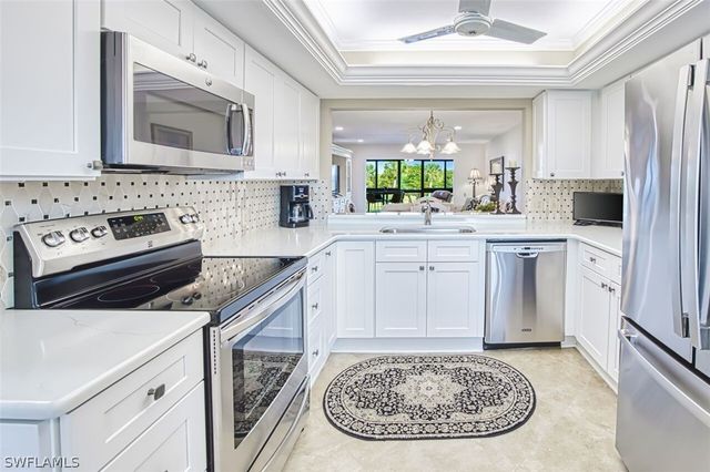 7402 Lake Breeze DR 305, Fort Myers, FL 33907