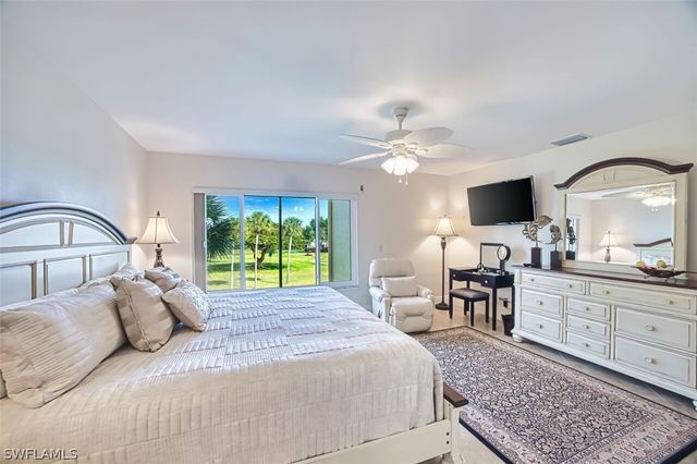 7402 Lake Breeze DR 305, Fort Myers, FL 33907