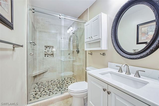 7402 Lake Breeze DR 305, Fort Myers, FL 33907