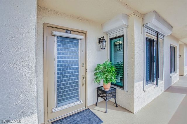 7402 Lake Breeze DR 305, Fort Myers, FL 33907