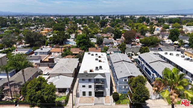 7437 Haskell Avenue, Van Nuys (los Angeles), CA 91406