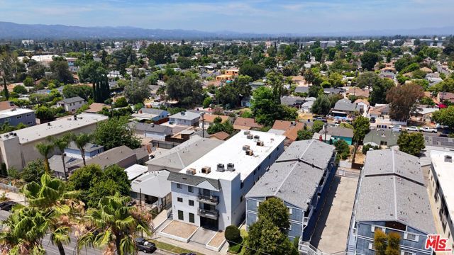 7437 Haskell Avenue, Van Nuys (los Angeles), CA 91406
