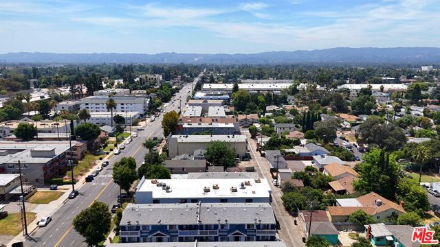 7437 Haskell Avenue, Van Nuys (los Angeles), CA 91406