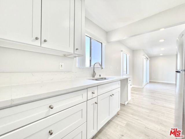 7437 Haskell Avenue, Van Nuys (los Angeles), CA 91406