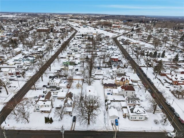 195 Prospect Street, Lockport City, NY 14094