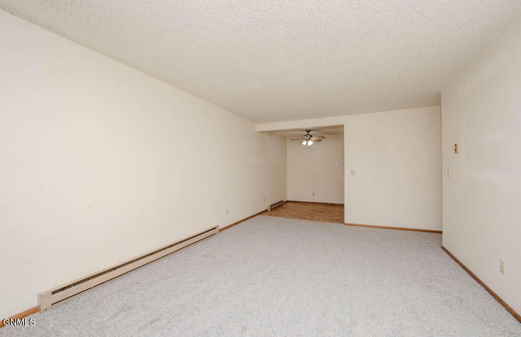 671 24th Street W, Dickinson, ND 58601 photo 13