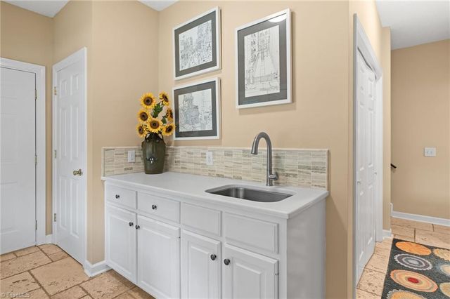 1718 Farnsworth Court, High Point, NC 27262