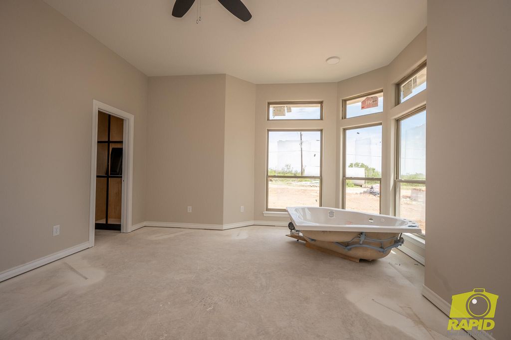 Image 8 of property listing at 9598 Grey Wolf Lane, San Angelo, TX 76901