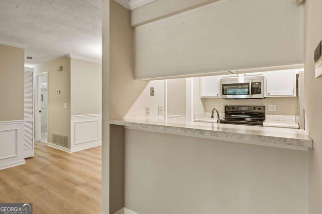 611 Barrington Hills Drive, Sandy Springs, GA 30350