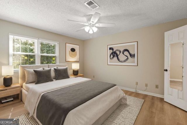 611 Barrington Hills Drive, Sandy Springs, GA 30350