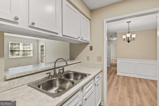 611 Barrington Hills Drive, Sandy Springs, GA 30350