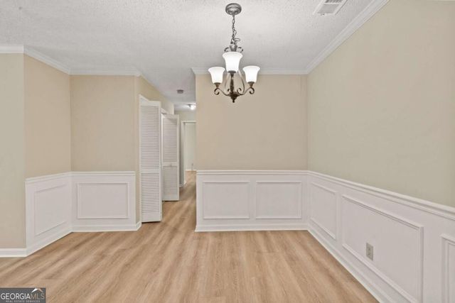 611 Barrington Hills Drive, Sandy Springs, GA 30350