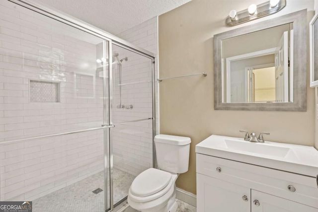 611 Barrington Hills Drive, Sandy Springs, GA 30350