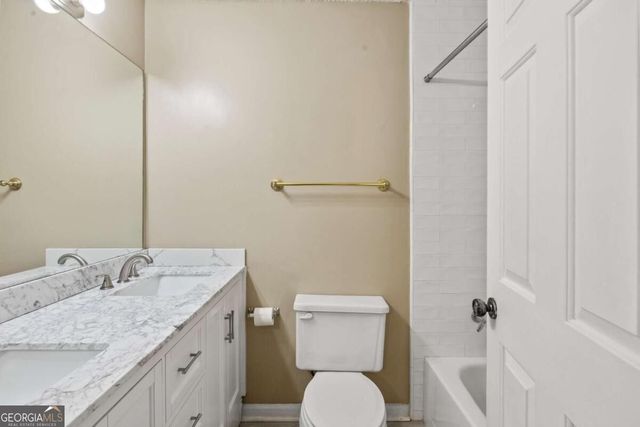 611 Barrington Hills Drive, Sandy Springs, GA 30350