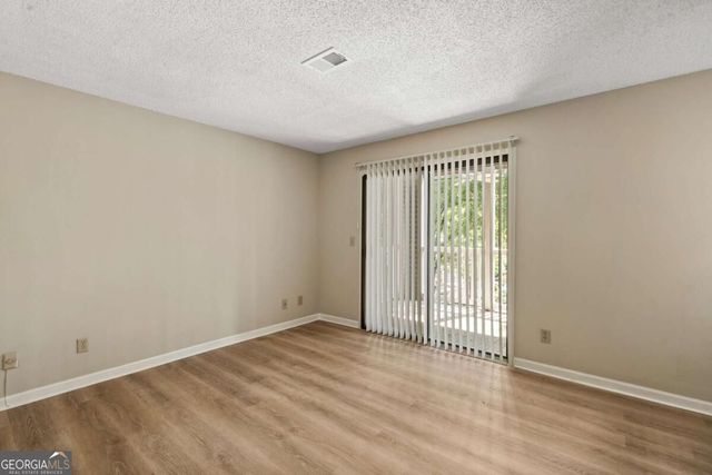 611 Barrington Hills Drive, Sandy Springs, GA 30350