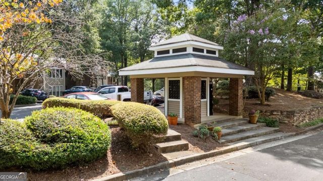 611 Barrington Hills Drive, Sandy Springs, GA 30350