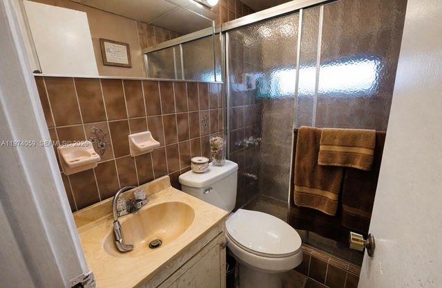 2760 NW 4th Ter, Miami, FL 33125