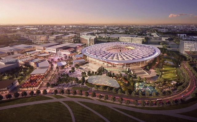 2760 NW 4th Ter, Miami, FL 33125