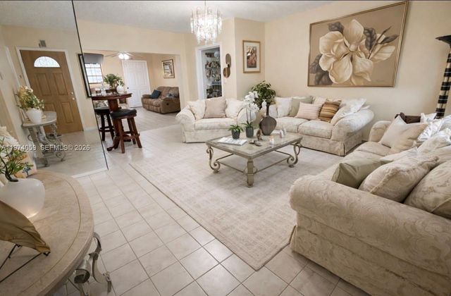 2760 NW 4th Ter, Miami, FL 33125