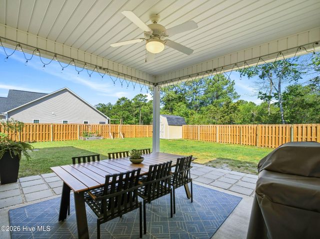 134 Evergreen Forest Drive, Sneads Ferry, NC 28460