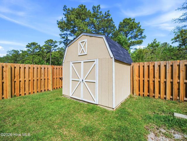 134 Evergreen Forest Drive, Sneads Ferry, NC 28460