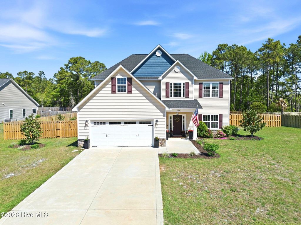 134 Evergreen Forest Drive, Sneads Ferry, NC 28460