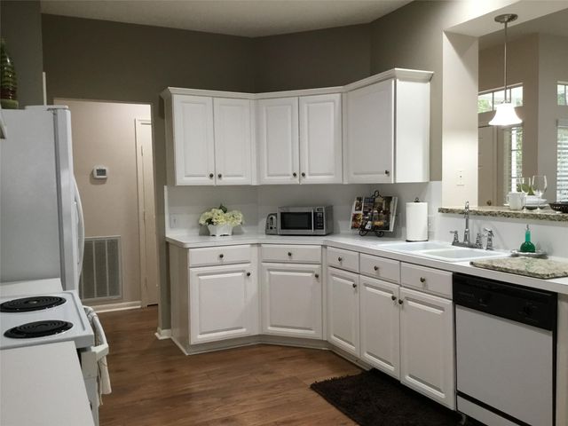 3 Spiral Vine Circle, The Woodlands, TX 77381