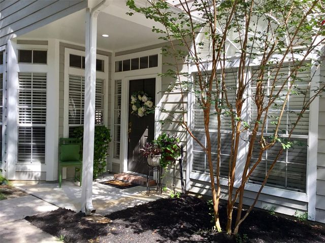 3 Spiral Vine Circle, The Woodlands, TX 77381