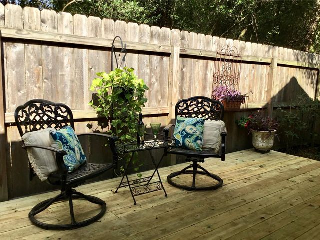 3 Spiral Vine Circle, The Woodlands, TX 77381