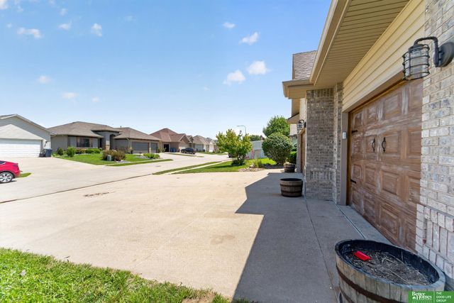 940 Key Circle, Carter Lake, IA 51510