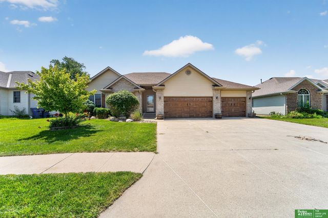 940 Key Circle, Carter Lake, IA 51510