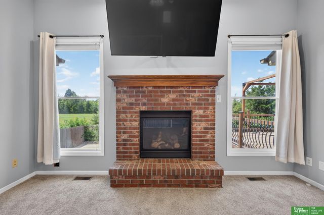 940 Key Circle, Carter Lake, IA 51510