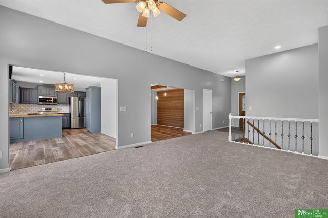 940 Key Circle, Carter Lake, IA 51510