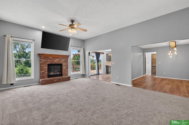 940 Key Circle, Carter Lake, IA 51510