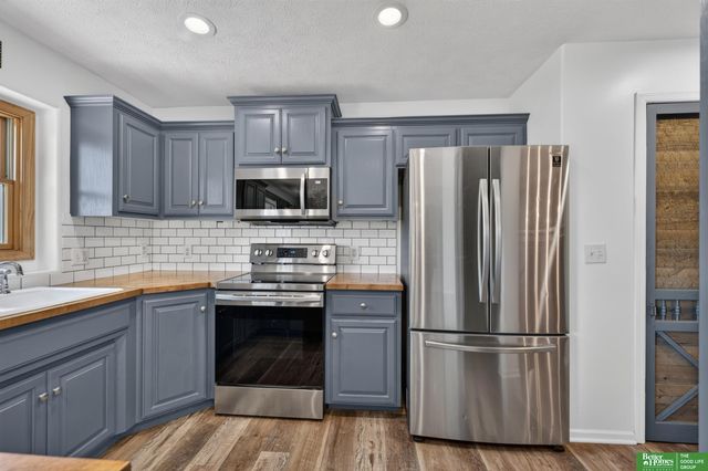940 Key Circle, Carter Lake, IA 51510