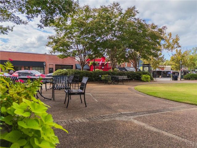 8440 Parker Place, Roswell, GA 30076