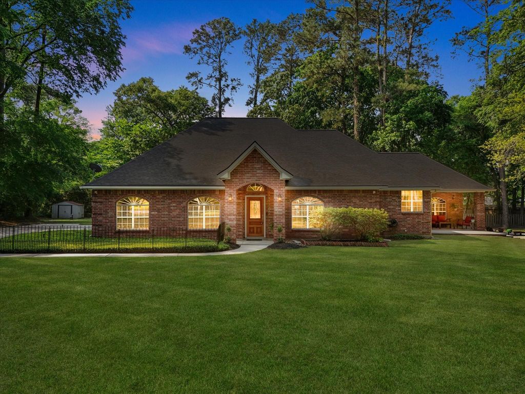 23443 Hillcrest Drive, Hockley, TX 77447