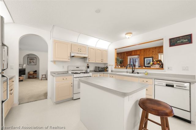 317 Lake Francis Road, Lake Placid, FL 33852