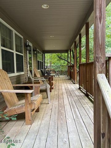 40 Finkle Farm Road, Lake George, NY 12845